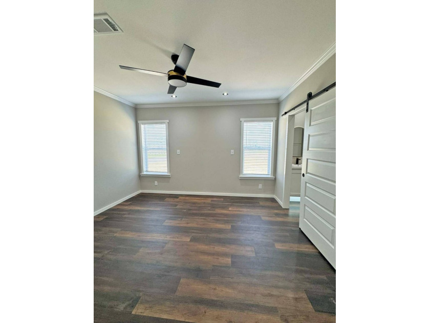 2 Bedrooms | 2 Baths | 1,600 sq ft Spring Savings! Newly - photo 18