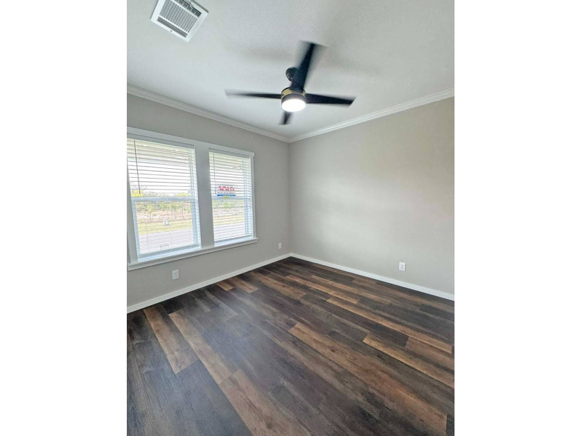 2 Bedrooms | 2 Baths | 1,600 sq ft Spring Savings! Newly - photo 23