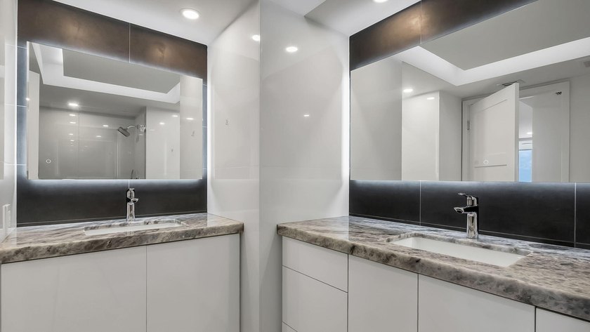 Welcome to this stunning turnkey 2-bedroom, 2-bathroom condo - photo 27