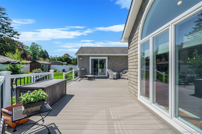 OPEN HOUSE CANCELED Sprawling wide-line ranch in desirable South - photo 32