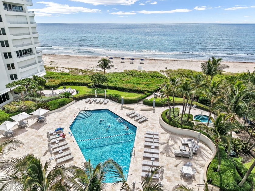 Welcome to this stunning turnkey 2-bedroom, 2-bathroom condo - photo 33