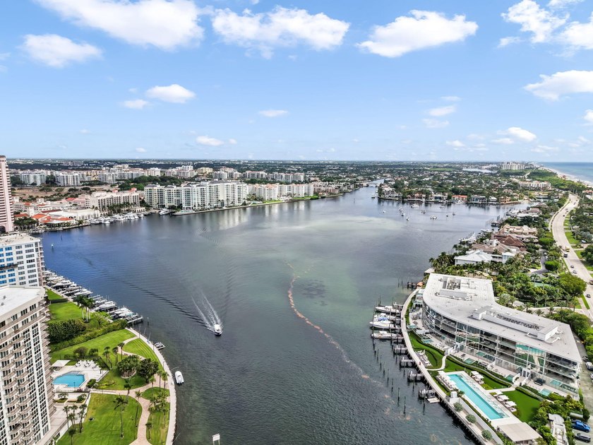 Welcome to this stunning turnkey 2-bedroom, 2-bathroom condo - photo 43
