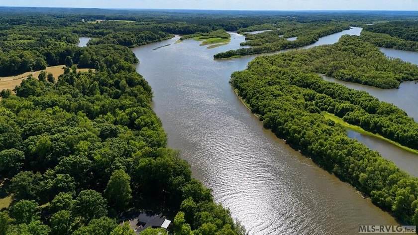 Beautiful Private Point Lake Retreat on the Roanoke River - photo 46