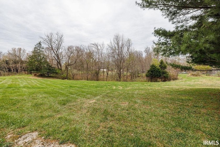 A 5.5 ACRE PARCEL IN SE BLOOMINGTON IS IMPOSSIBLE TO FIND, BUT - photo 4