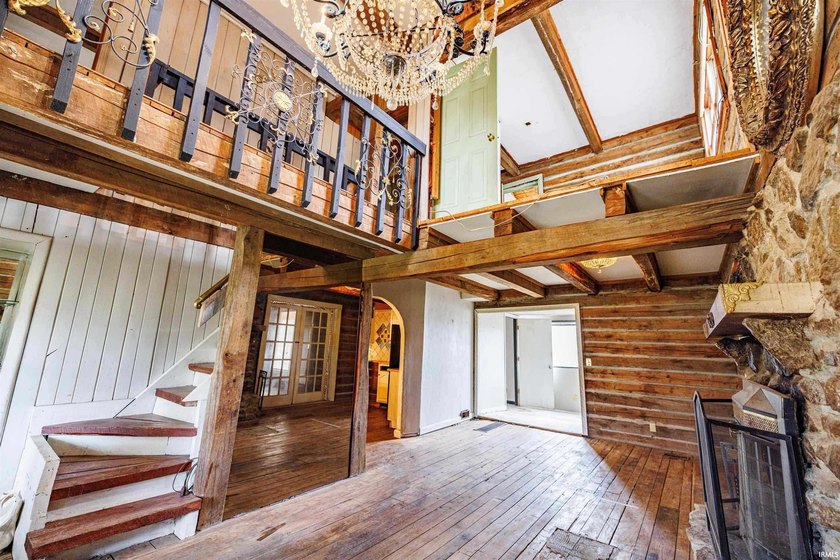 A 5.5 ACRE PARCEL IN SE BLOOMINGTON IS IMPOSSIBLE TO FIND, BUT - photo 6