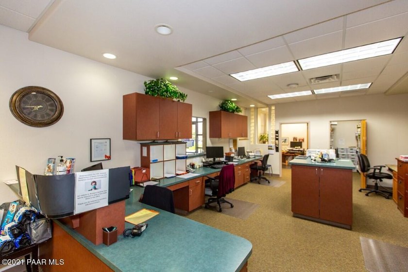 Single-Tenant NNN Investment Opportunity offered at $1,600,000 - photo 19