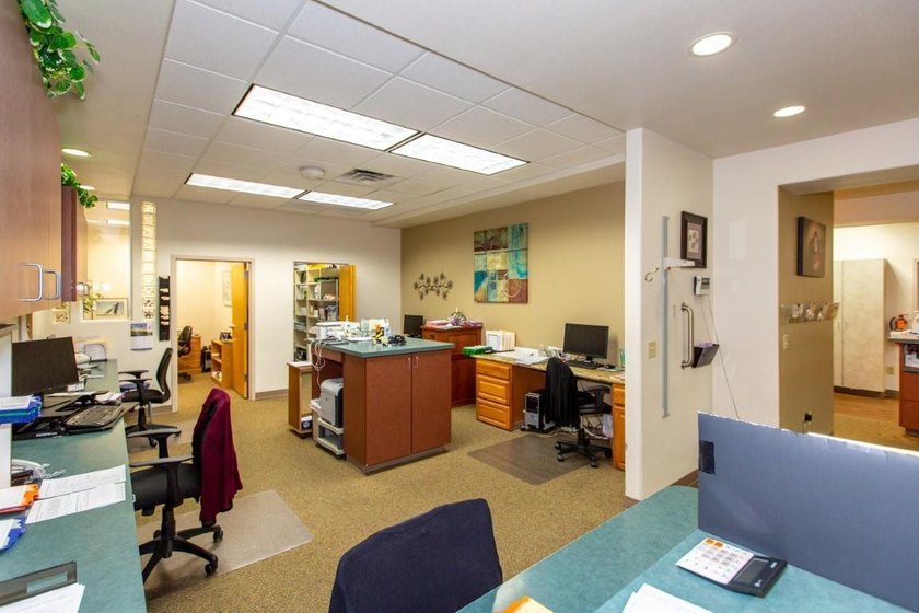 Single-Tenant NNN Investment Opportunity offered at $1,600,000 - photo 20
