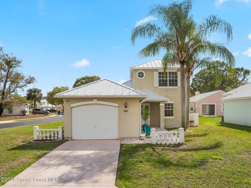 ~ BRAND NEW METAL ROOF ~ Welcome to Bermuda Walk! This charming - photo 21
