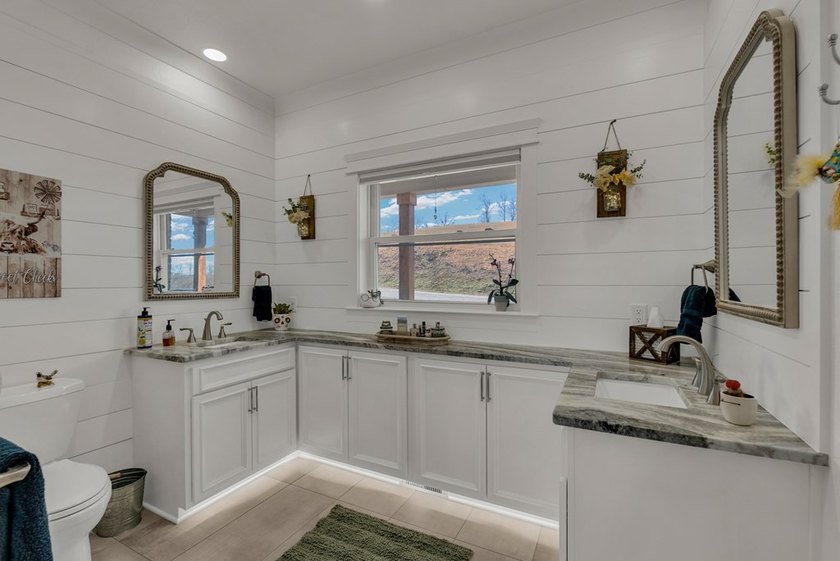 Classy, luxurious comfort with panoramic views of Dale Hollow - photo 22