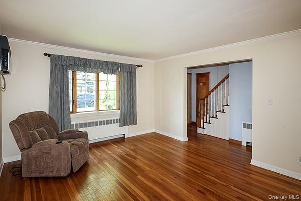 Welcome Home! This beautifully maintained Cape is truly move-in - photo 6