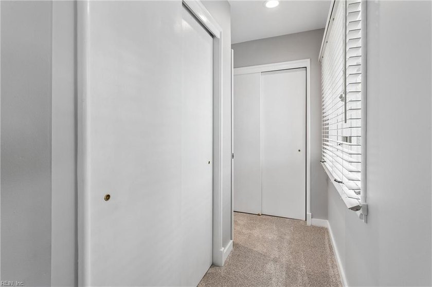 Step into this beautifully updated condo just in time for summer - photo 28