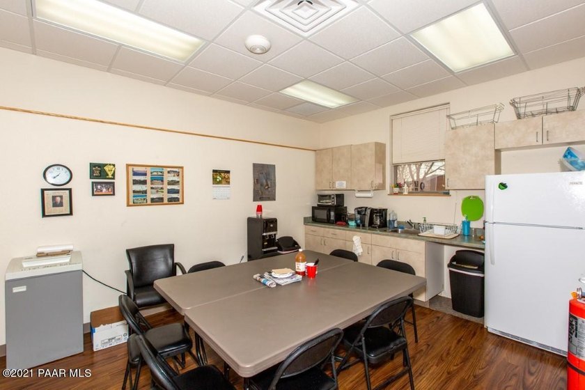Single-Tenant NNN Investment Opportunity offered at $1,600,000 - photo 34