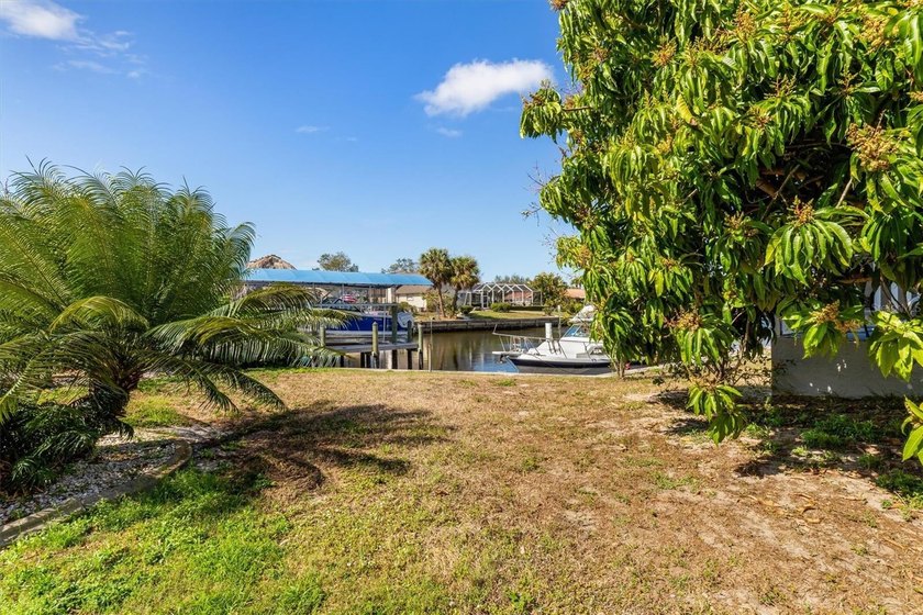 One or more photo(s) has been virtually staged. Rare 5BR/4BA, 3 - photo 8