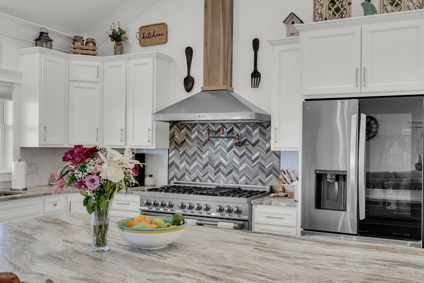 Classy, luxurious comfort with panoramic views of Dale Hollow - photo 41