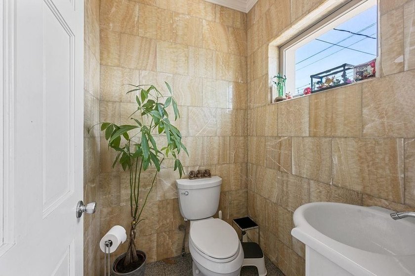 Welcome to 296 Edgewater Street, an extraordinary luxury - photo 28