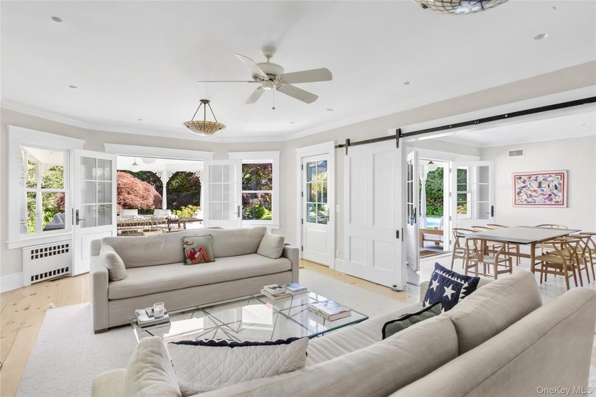 Set in the heart of Southampton Village, this award-winning - photo 4
