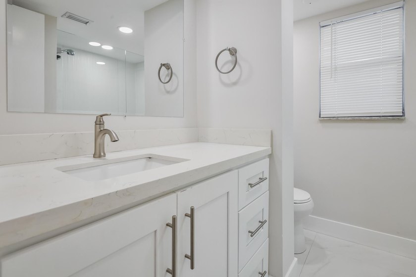 HURRY! THIS UPDATED, BRIGHT, CORNER CONDO IS PRICED BELOW MARKET - photo 15