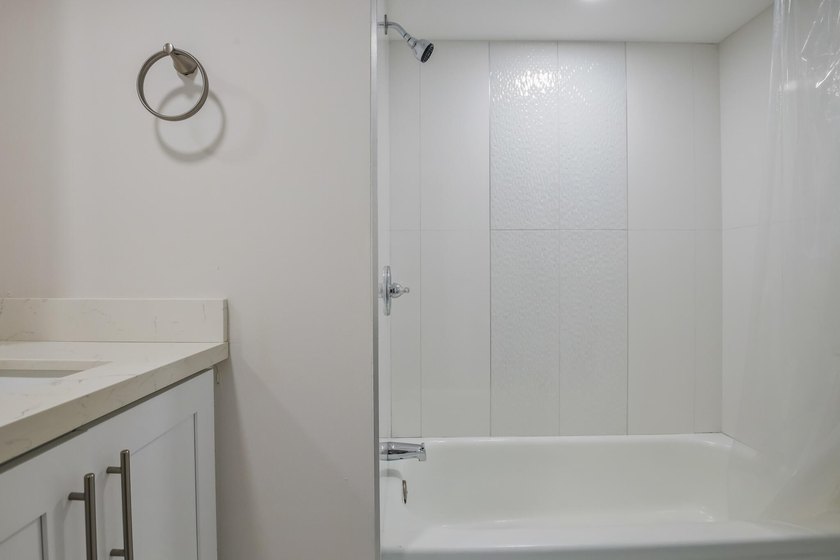 HURRY! THIS UPDATED, BRIGHT, CORNER CONDO IS PRICED BELOW MARKET - photo 20