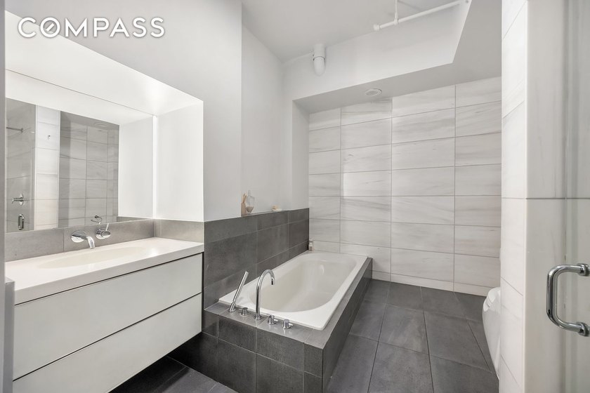 Authentic Loft Living in the Heart of Flatiron Experience - photo 17