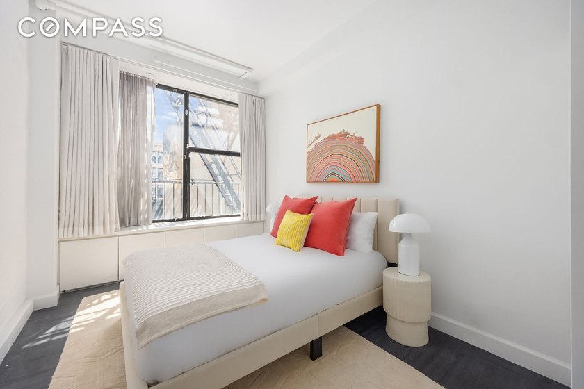 Authentic Loft Living in the Heart of Flatiron Experience - photo 18
