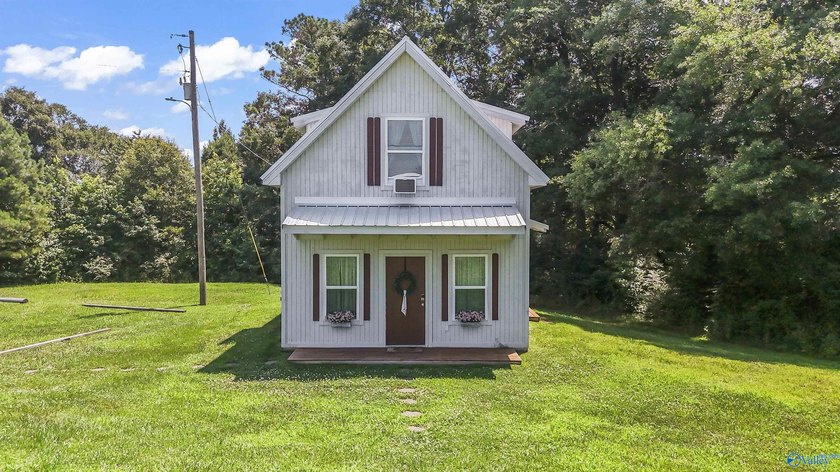 Turnkey wedding venue &amp; income producing property on 20 acres in - photo 3