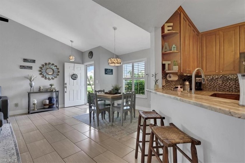 Welcome to this beautifully upgraded, fully furnished 2-bedroom - photo 9