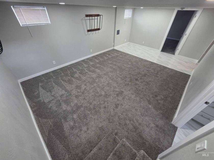 Located in an established low traffic area of Rupert, close to - photo 15