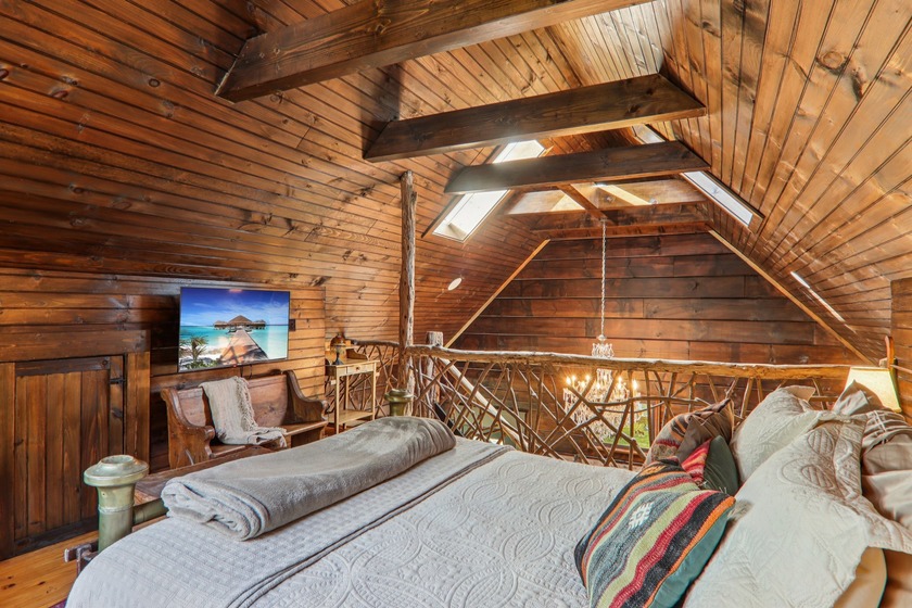 Discover Your Perfect Mountain Escape - A Rare 13+ Acre - photo 17