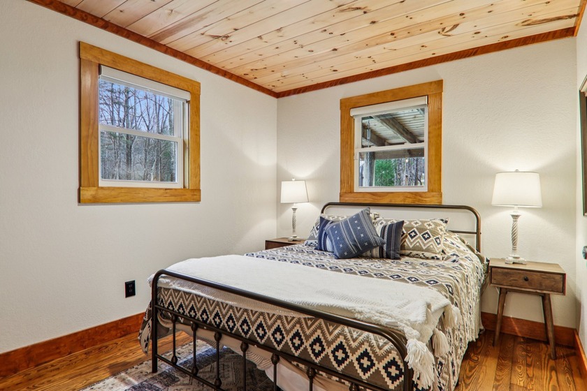 Discover Your Perfect Mountain Escape - A Rare 13+ Acre - photo 32