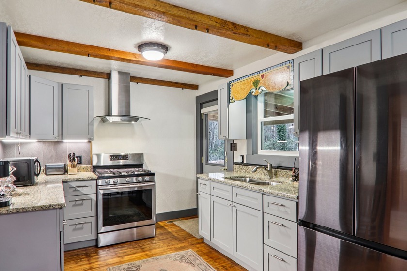 Discover Your Perfect Mountain Escape - A Rare 13+ Acre - photo 34