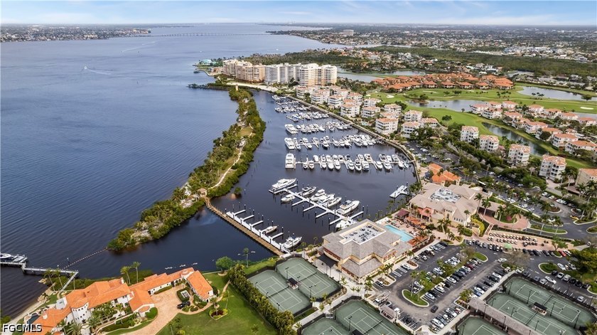 Prestigious I Dock at Gulf Harbour Marina - A Refined 38' Slip - photo 8