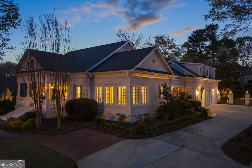Situated within the prestigious Woodlands section of Chateau - photo 4