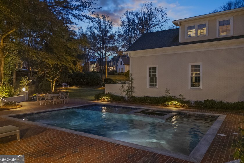 Situated within the prestigious Woodlands section of Chateau - photo 5