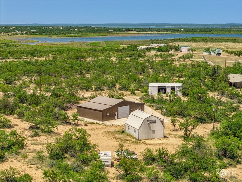 Looking for the perfect retreat on one of Texas' top fishing - photo 8