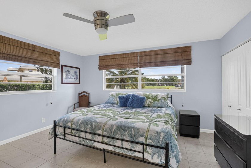 Beautifully updated 2-bedroom, 2-bath first-floor corner unit in - photo 14