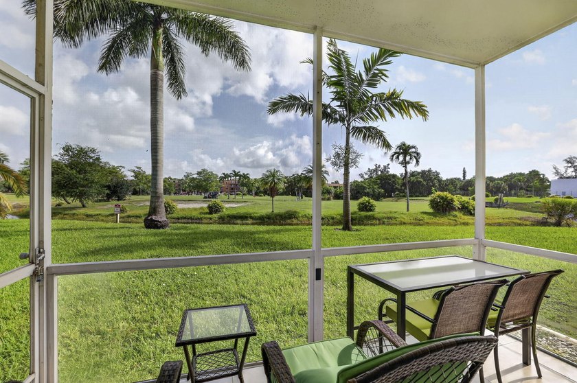 Beautifully updated 2-bedroom, 2-bath first-floor corner unit in - photo 20