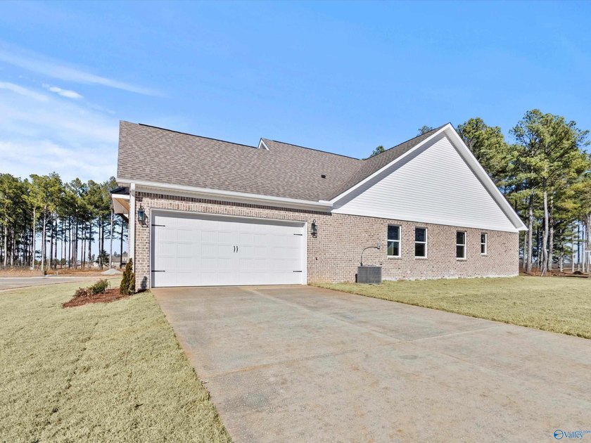 Brand New Golf Course Home in The Links at Southern Gayles is - photo 4