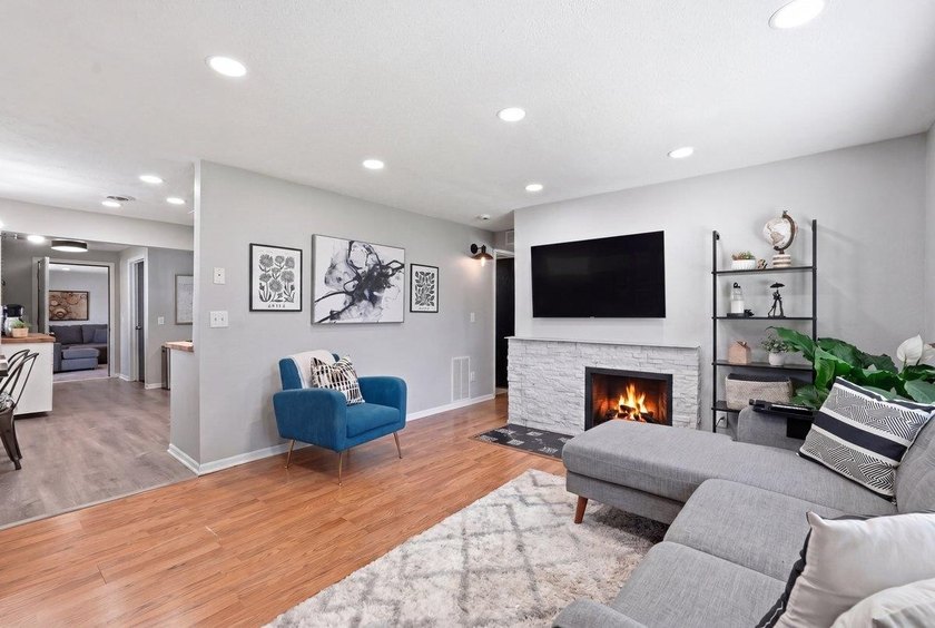 Welcome to this wonderful east side bungalow, filled with - photo 3