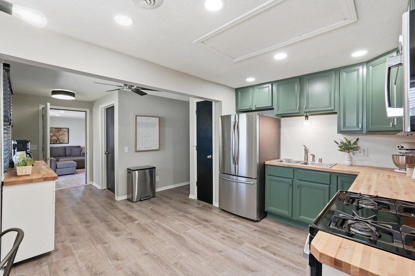 Welcome to this wonderful east side bungalow, filled with - photo 10
