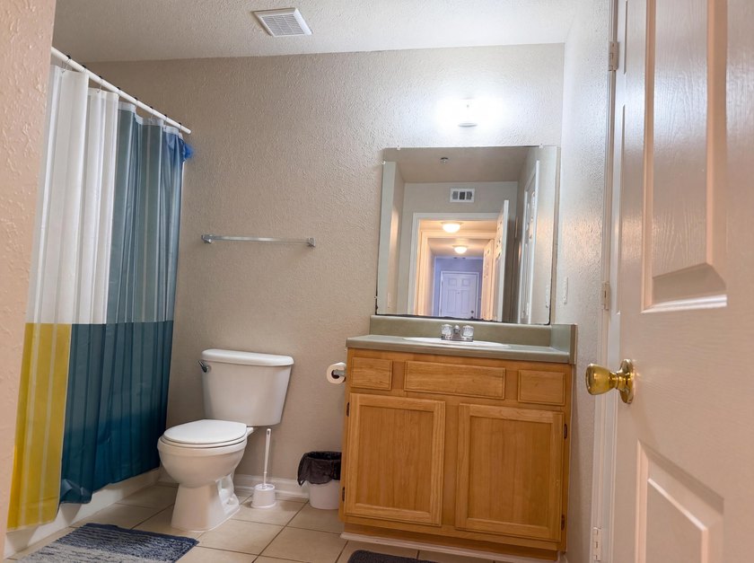 Investor Ready - Indian Lake Condo! This 3-bedroom, 2-bath - photo 11