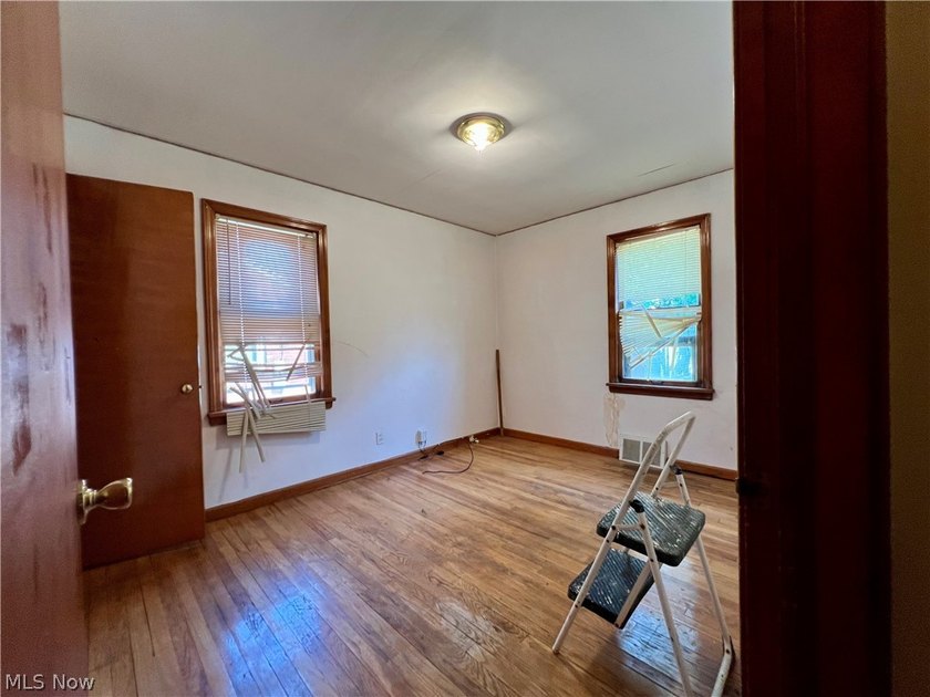 This Home is a fixer upper - photo 10