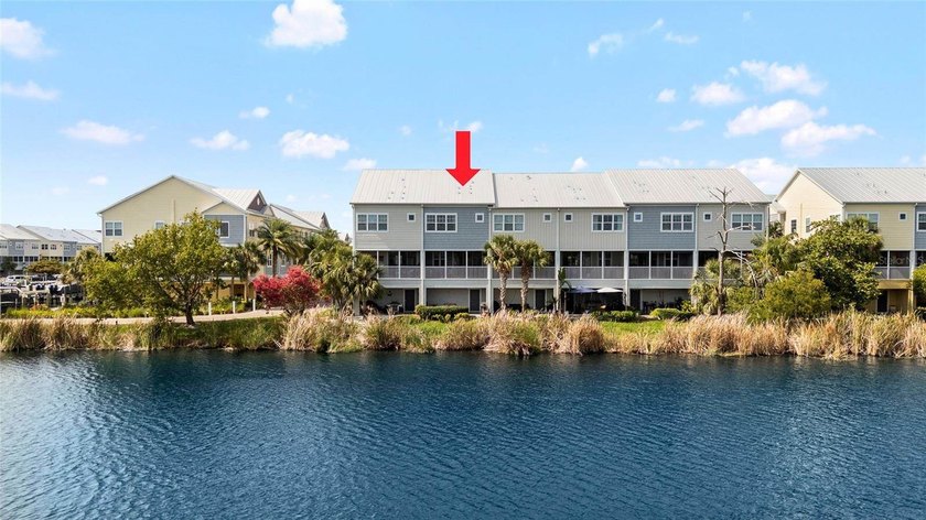 Life at The Cove at Loggerhead Marina feels different from the - photo 39