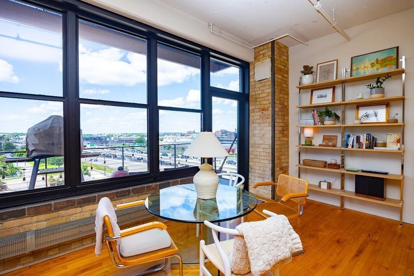 Step into urban sophistication with this stunning 2-bedroom - photo 5