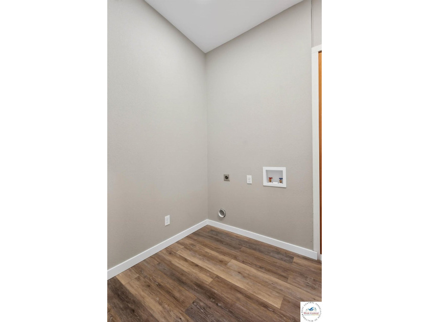 New construction 3-bedroom, 2-bath home situated on 4.66+/- - photo 43