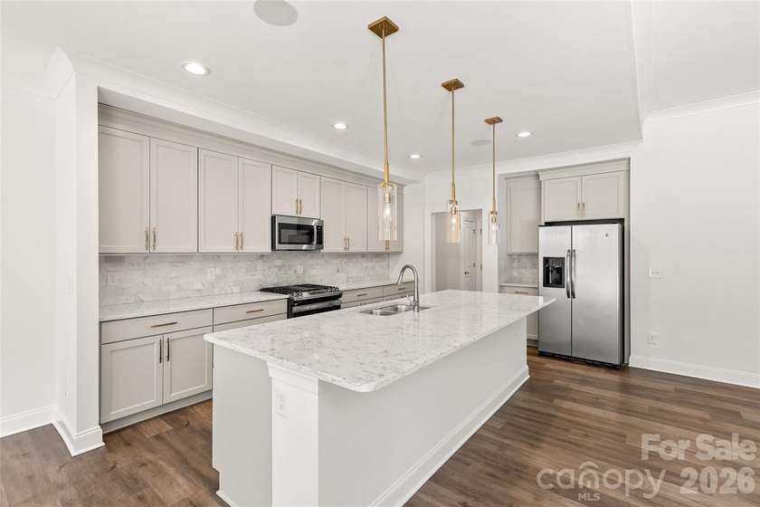 Welcome to lake living at its finest in the highly desirable - photo 13