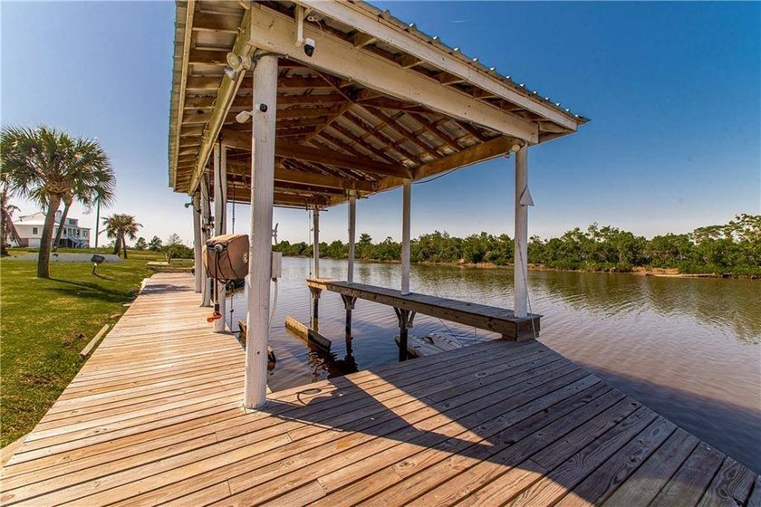 Adjoining lot included which makes it 2.6 acres total! 401 S - photo 50