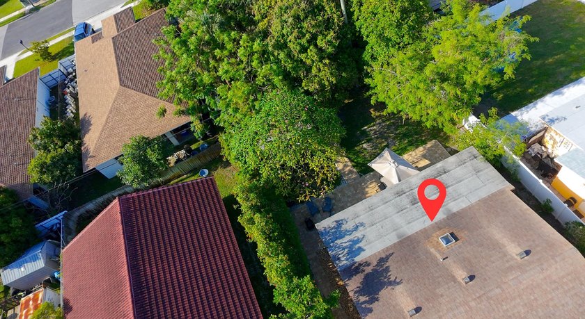 Welcome to your private home in West Palm Beach! This stunning - photo 7