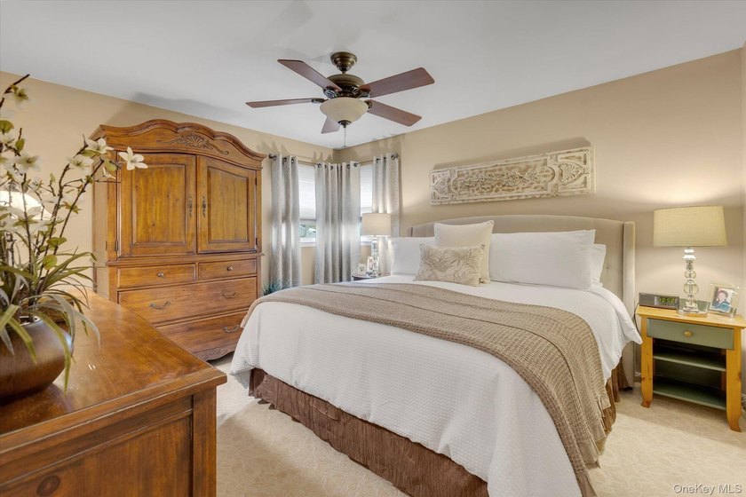 Welcome to this beautifully updated 4-bedroom, 2-bath Cape that - photo 12