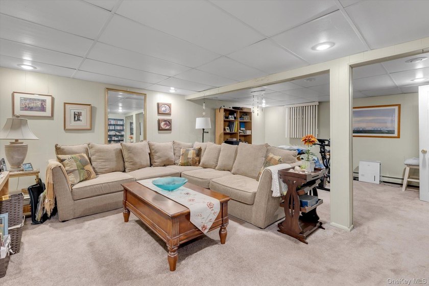 Welcome to this beautifully updated 4-bedroom, 2-bath Cape that - photo 19