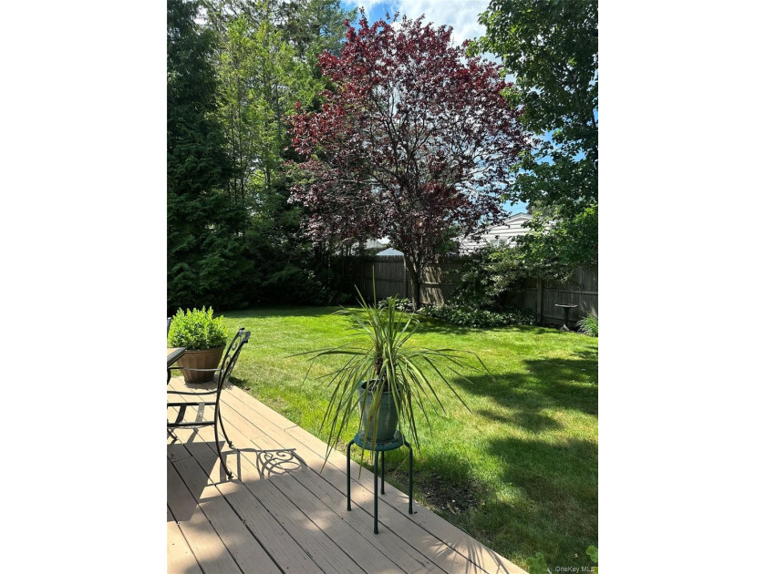 Welcome to this beautifully updated 4-bedroom, 2-bath Cape that - photo 28